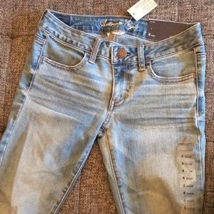 AE Light Wash Jegging